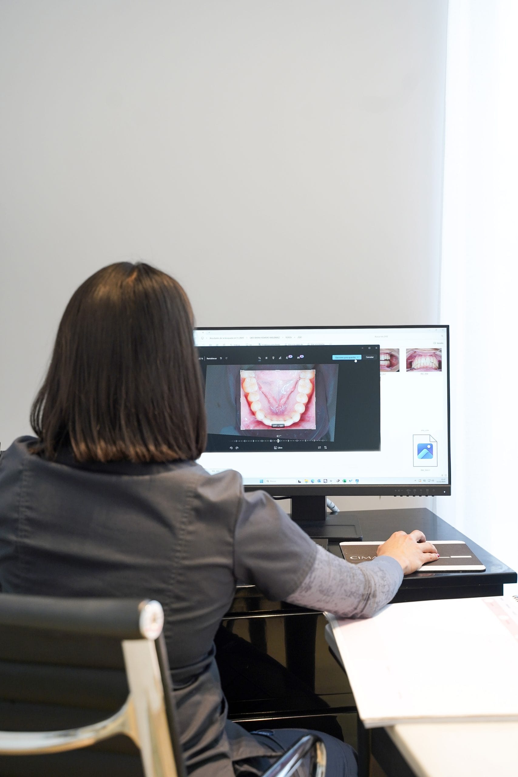 Estudio del caso y análisis de la relación entre maxilar y mandíbula en CIMA Dental
